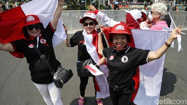 Relawan Jokowi Mulai Datangi Monas