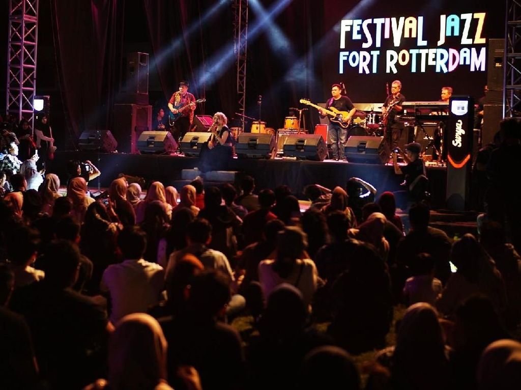 Konser Jazz Syahdu Digelar di Benteng Bersejarah Makassar Konser Jazz Syahdu Digelar di Benteng Bersejarah Makassar