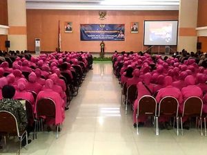 Polwan dan Bhayangkari Diimbau Bentengi Keluarga dari Paham Radikal