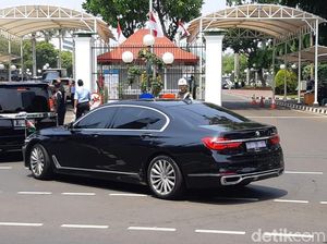 Beli Mobil Eks Kedutaan Harus Bayar Bea Balik Nama? Ini Penjelasannya