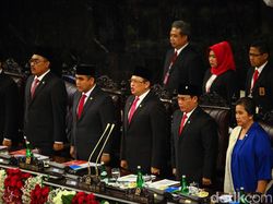 Darmin Bongkar Rencana Jokowi Bikin UU Lapangan Kerja dan UKM