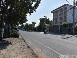 Lengang, Tak Ada Karangan Bunga Berjajar di Kediaman Jokowi di Solo