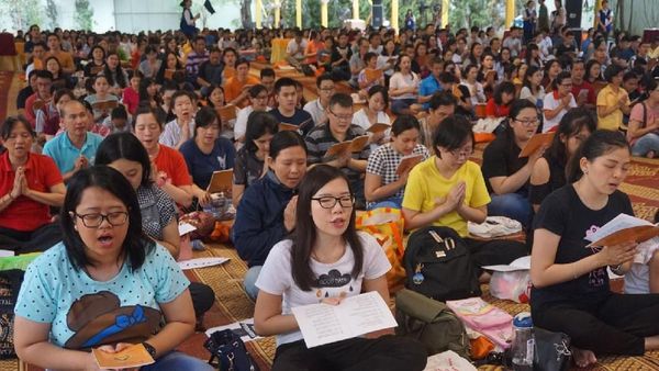 Doa Ribuan Umat Budha untuk Indonesia