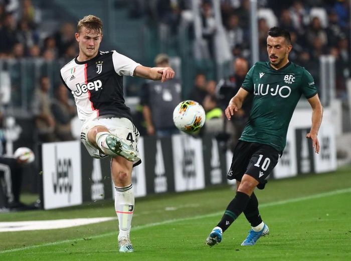 Bek Juventus, Matthijs De Ligt (kiri). Foto: Marco Luzzani/Getty Images Bek Juventus, Matthijs De Ligt (kiri). Foto: Marco Luzzani/Getty Images