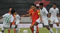 Bertanding di Stadion Kapten I Wayan Dipta, Minggu (20/10/2019), Indonesia tampil cukup dominan dalam penguasaan bola dan jumlah peluang, namun negeri Tirai Bambu lebih efektif dalam penyelesaian akhir.