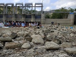 Di Kampung SBY, Salat Istisqa Digelar di Bendungan Kering