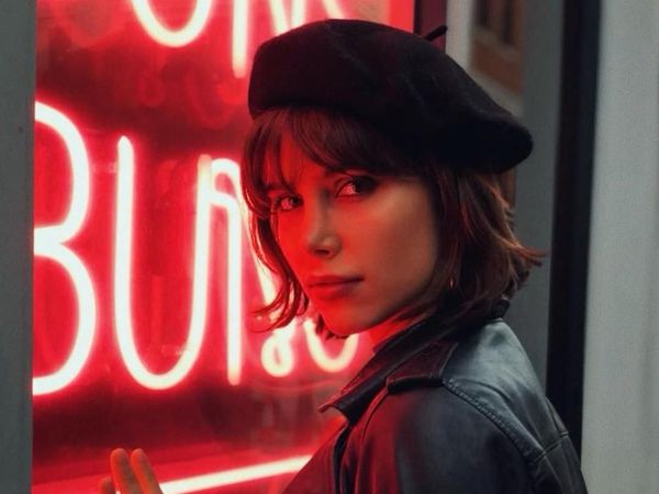 Foto: Pacar Baru Brooklyn Beckham yang Mirip dengan Victoria Beckham