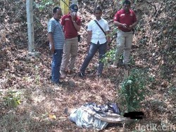 Mayat Wanita Tertutup Cover Mobil Ditemukan di Bawah Tol Semarang-Solo