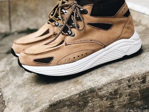 Fenomena Sneakers Lokal Penantang Nike Cs