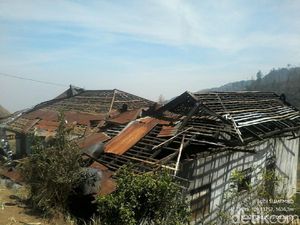 Angin Kencang Juga Terjang Brebes, Puluhan Rumah Rusak
