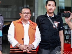 KPK Geledah Kantor BPR Indramayu Terkait Kasus Suap Bupati Supendi