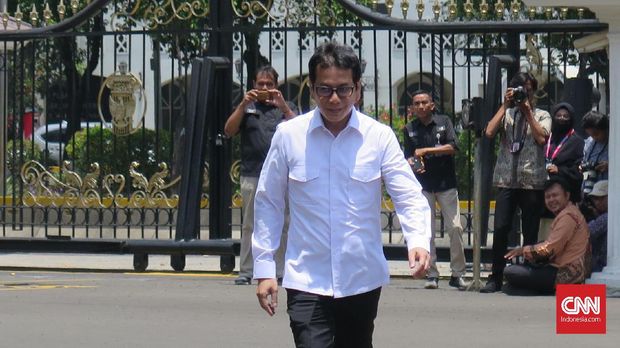 Erick Thohir dan Wishnutama Datangi Istana