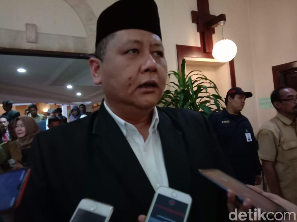 Pemkot Surabaya Anggarkan Dana Kelurahan dan Kesehatan di RAPBD 2020 Pemkot Surabaya Anggarkan Dana Kelurahan dan Kesehatan di RAPBD 2020