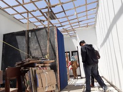 2 Atap Kelas SMA PGRI Lembang Ambruk Disapu Angin, Siswa Diliburkan