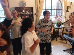 Jelang Pengumuman Kabinet, Nila F Moeloek Perpisahan dengan Wartawan Kesehatan