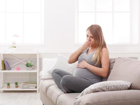 Makanan yang Harus Dihindari Ibu Hamil agar Tak Terserang Flu dan Demam