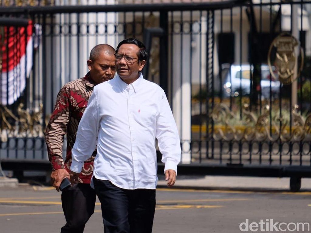 Beda Cerita Mahfud Md Dulu dan Kini Beda Cerita Mahfud Md Dulu dan Kini
