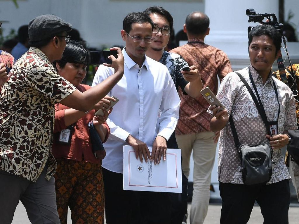 Harapan Ganjar Banyak Calon Menteri Muda Pilihan Jokowi