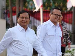 Berkemeja Putih, Prabowo-Edhy Prabowo Penuhi Panggilan Jokowi
