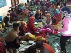 447 KK Mengungsi Akibat Angin Kencang yang Menerjang Magelang