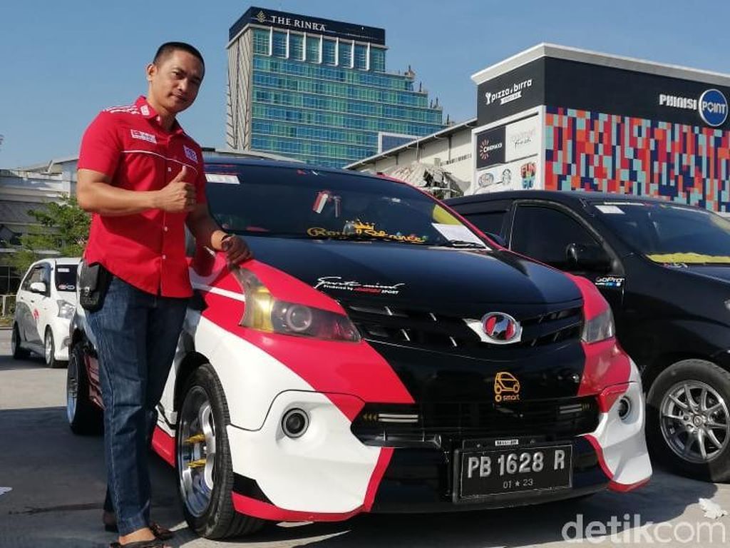 Modifikasi Avanza Bertema Merah-Putih dari Makassar Modifikasi Avanza Bertema Merah-Putih dari Makassar