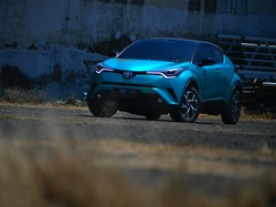 Penjualan Kalah Laris, Toyota C-HR Hybrid Menghilang dari Situs Resmi