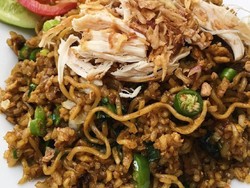 Cara Membuat Mina, Mie Campur Nasi yang Enak Buat Sarapan