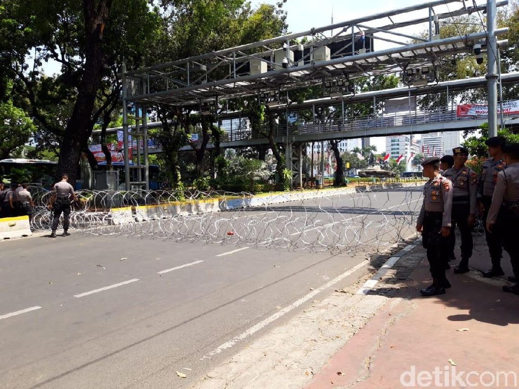 Jelang Demo Mahasiswa, Jalan di Sekitar Istana Ditutup Jelang Demo Mahasiswa, Jalan di Sekitar Istana Ditutup