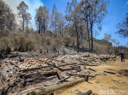 Antisipasi Api Liar, Pemilik Warung di Kawah Ijen Siaga 24 Jam