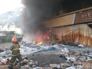 Hangus Pada 2017, Bangunan Eks Toko Tekstil di Kosambi Kembali Terbakar