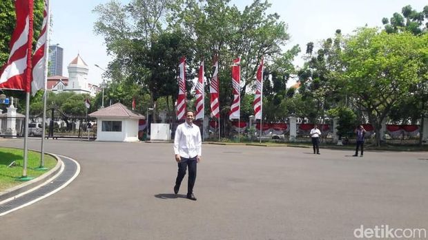 Nadiem Makarim di Istana Negara 