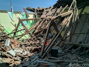 Atap SMPN 2 Ambruk, Dinas Pendidikan Ponorogo Janjikan Perbaikan 2020