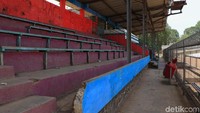Rencananya Pemerintah Kota Cimahi akan merevitalisasi Stadion Sangkuriang ini pada 2020 yang menggunakan anggaran bantuan Provinsi Jawa Barat. Merujuk pada Detail Engineering Design (DED), revitalisasi total Stadion Sangkuriang membutuhkan suntikan dana sekitar Rp 278 miliar.
