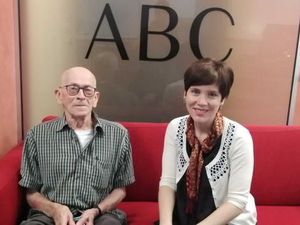 50 Tahun Lalu Belum Ada, Teknologi Jadi Tantangan Murid Bahasa Indonesia Umur 76