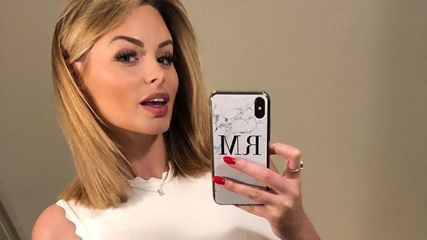 Model Berdada 30 GG Jadi Sensasi, Pertanyakan Kapan Payudara Berhenti Tumbuh