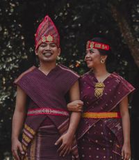 Ilustrasi bisnis sewa pakaian adat