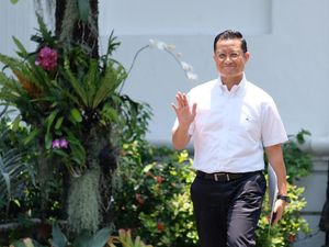 Calon Mensos, Juliari Batubara Sempat Ngobrol dengan Agus Gumiwang