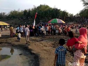 Bengawan Solo yang Mengering Jadi Objek Wisata Dadakan