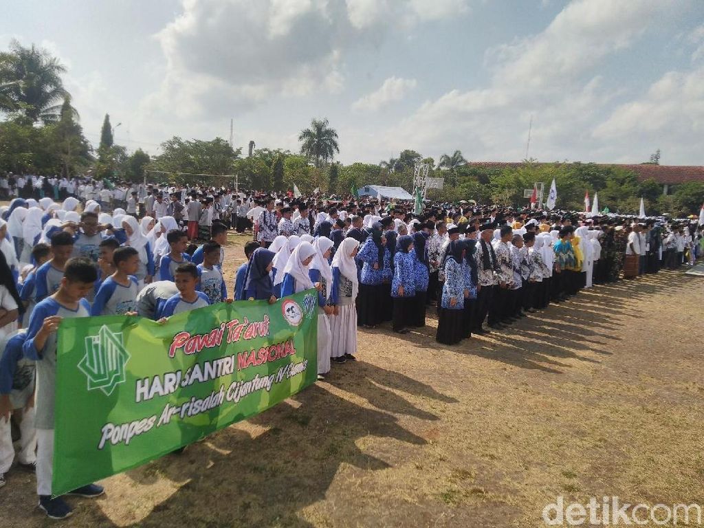 Hari Santri, Pemkab Ciamis Dorong Warga Pesantren Berpikir Inovatif Hari Santri, Pemkab Ciamis Dorong Warga Pesantren Berpikir Inovatif