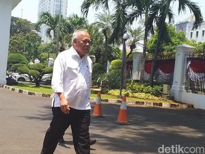 Punya Makna Psikologis, Kemeja Putih Dipakai Juga untuk Keperluan Berikut Punya Makna Psikologis, Kemeja Putih Dipakai Juga untuk Keperluan Berikut