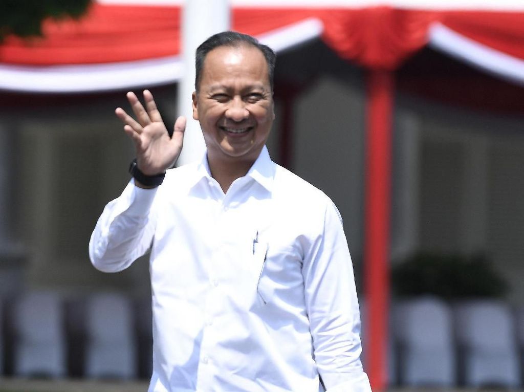 Menperin Minta Anggaran 2021 Naik Jadi Rp 6 T Menperin Minta Anggaran 2021 Naik Jadi Rp 6 T