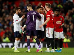 Firmino Tanggapi Kritik Soal Peluk-pelukan Pemain MU-Liverpool