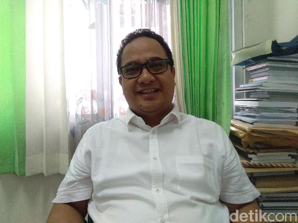 Tarik Prabowo ke Kabinet Dinilai Strategi Jokowi Tekan Kelompok Radikal Tarik Prabowo ke Kabinet Dinilai Strategi Jokowi Tekan Kelompok Radikal