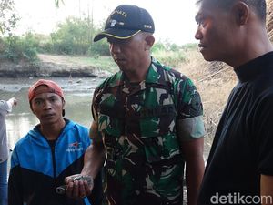Seorang Warga Probolinggo Temukan Granat Saat Hendak Menjala Ikan