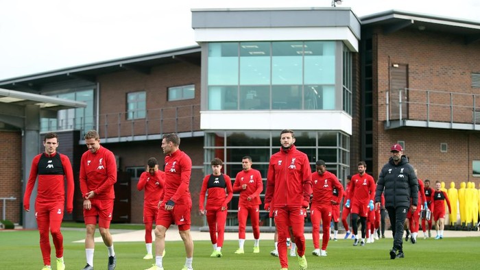 Soccer Football - Champions League - Liverpool Training - Melwood, Liverpool, Britain - October 22, 2019   Liverpools Andrew Robertson, Jordan Henderson, James Milner, Adam Lallana and Liverpool manager Juergen Klopp during training   Action Images via Reuters/Carl Recine