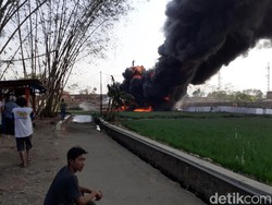 Pipa yang Terbakar Alirkan BBM Pertamina Dex
