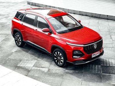 Kembaran Wuling Almaz Versi Baru Meluncur