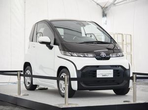 Mobil Listrik Imut Toyota, 2 Penumpang Cocok Buat Emak-emak