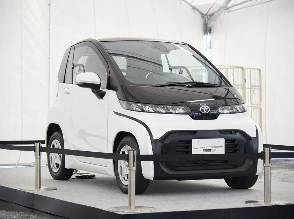 Mobil Listrik Imut Toyota, 2 Penumpang Cocok Buat Emak-emak Mobil Listrik Imut Toyota, 2 Penumpang Cocok Buat Emak-emak