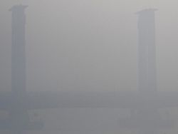 Asap Pekat Masih Kepung Palembang